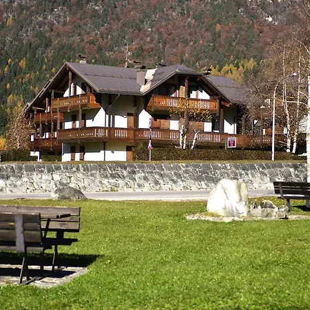 아파트호텔 Beverly Casa Vacanze Con Giardino Privato 3*