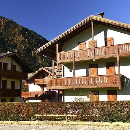 Ξενοδοχείο με διαμερίσματα Beverly Casa Vacanze Con Giardino Privato 3*